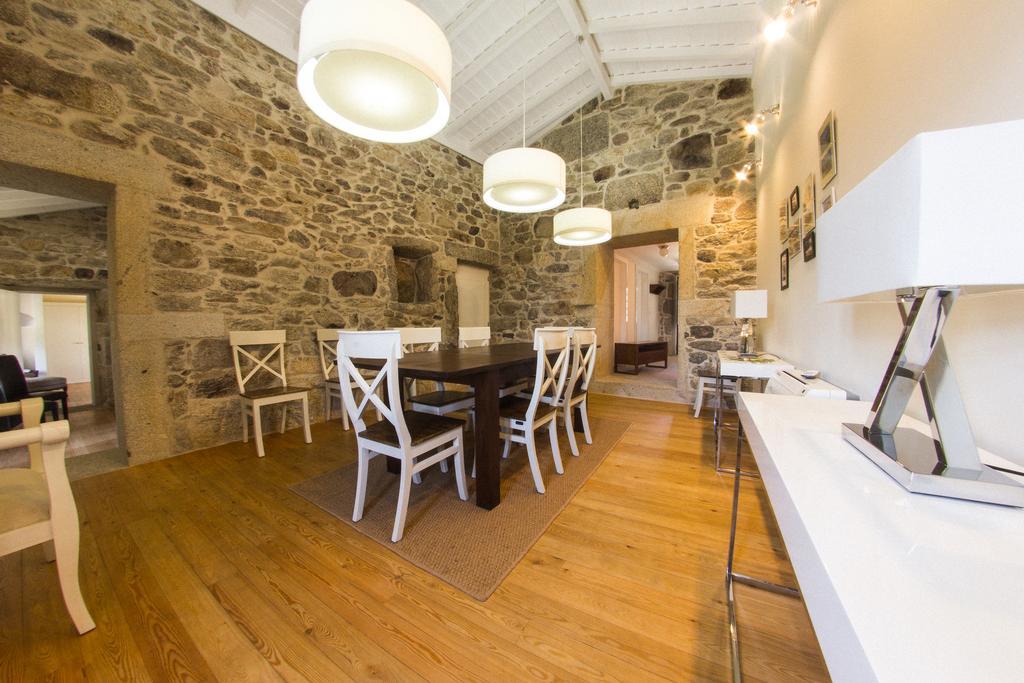 הוילה ארקוס דה ואלדבז Casas De Sao Martinho חדר תמונה